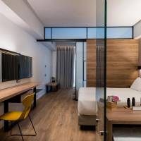 Junior Suite - Sharing Pool (Up to 3 Adults)