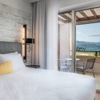 Suite with Side Sea View