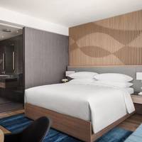 Deluxe Guest Room with King Bed and Sofa