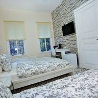 Triple Room with Shared Bathroom