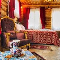 Deluxe King Suite