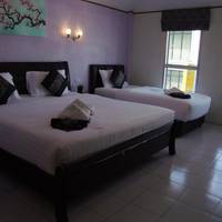 Triple Room with City View