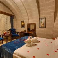 Junior Cave Room