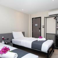 Standard Hollywood Room - No Window