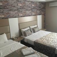 Family Room (4 Adults)