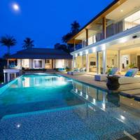 Six-Bedroom Villa with Sea View