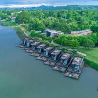 X Float Luxe Cabin
