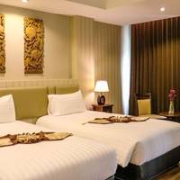 Executive Double or Twin Room Pool View - One Way Airport Transfer