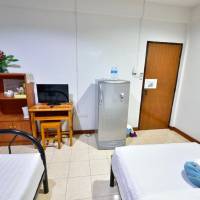 Twin Room with Shared Toilet