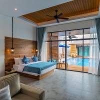 Vann Pool Suite