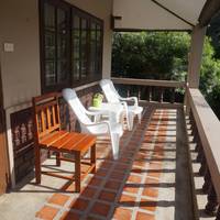 Bungalow with Garden View