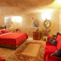 102 LOVE CAVE ROOM