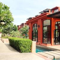 Apartment with Pool View 