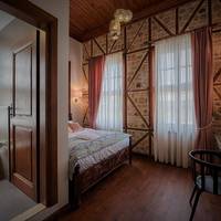 Deluxe Double Room with Shower