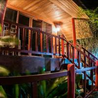 Deluxe Bungalow with Garden View