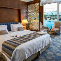 Deluxe Queen Room with Pool View