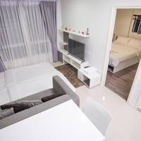 Double Room Apartment with Pool View 