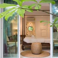 Queen Room with Garden View