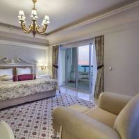Deluxe Family Suite