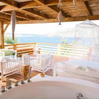Honeymoon Room with Terrace Jakuzzi
