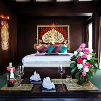 Lanna Jacuzzi Suite