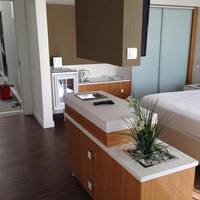 Corner Suite
