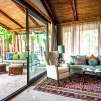 Honeymoon Suite