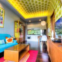 Retro One-Bedroom Apartment
