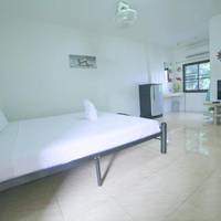 Studio (2 Adults)