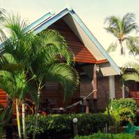 Bungalow with Patio