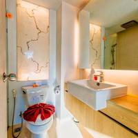Double Room with Partial Sea View