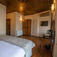 Deluxe Double Room with Mountain View