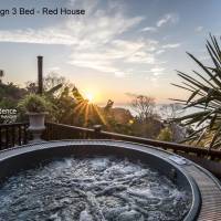 Honeymoon Villa 3 Bedroom with Seaview hot tub