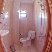 Quadruple Room with Private Bathroom