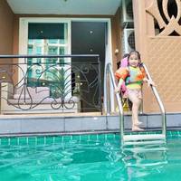 One-Bedroom Apartment with Pool Access