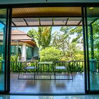 Villa with Garden View