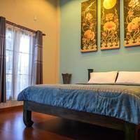 Blue Queen Room