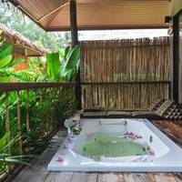 Deluxe Seaview Villa with Spa Bath