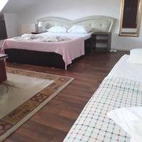 One-Bedroom Apartment (4 Adults)