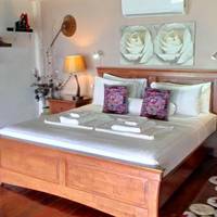 Bungalow - Beach Front (downstairs)