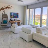 Sky view suite 