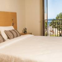 Superior One-Bedroom Apartment with Bay View