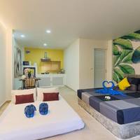 King Studio with Sofa Bed