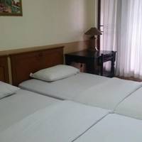 Standard Twin Room only