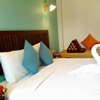 Deluxe Double Room with Balcony (Free Round Trip Airport Transfer)