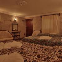 Deluxe Family Suite