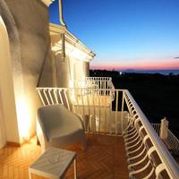 Deluxe Suite with Sea View