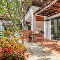 Villa with Private Pool - Magnolia