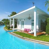 Deluxe Double Room with Pool Access
