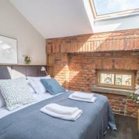  Superior Two-Bedroom Skylight Apartment